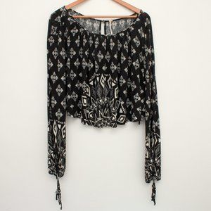 Free People Women's Printed Mid Length Boho LS Blouse Black Small Rayon